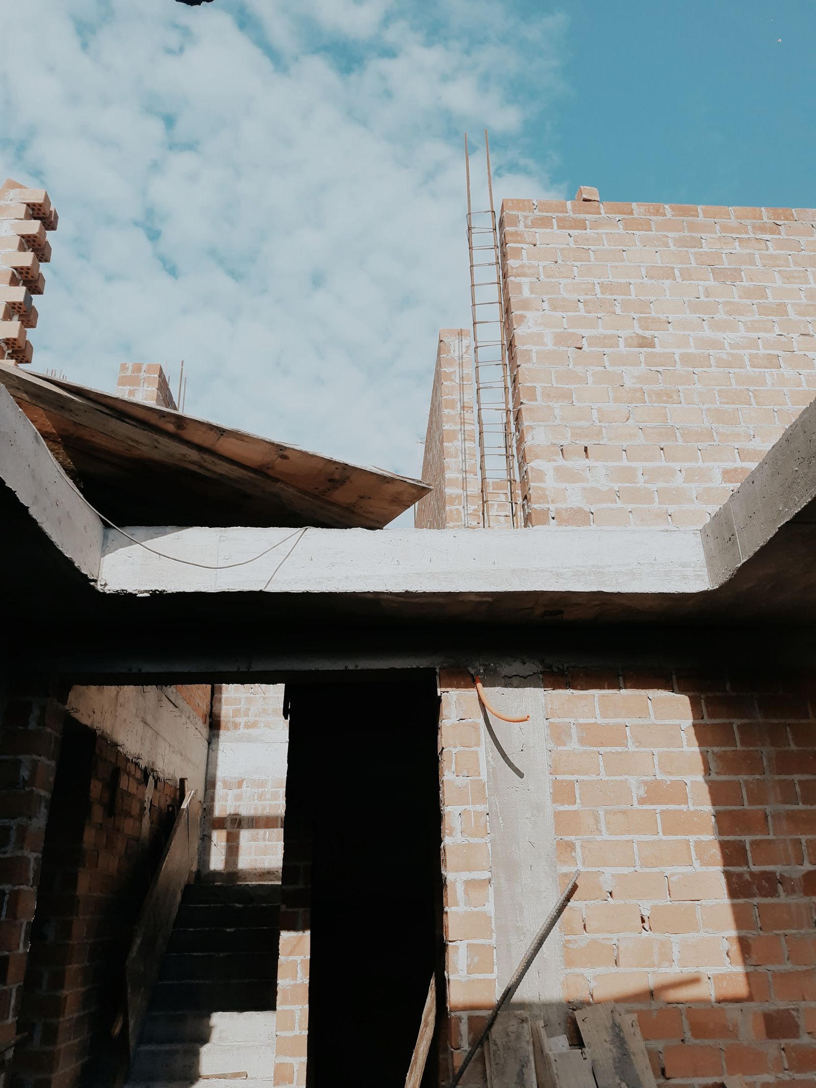 Cronograma de obra: por que a casa atrasa e como definir o prazo