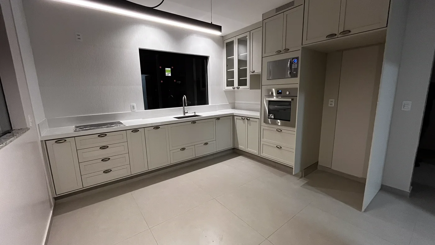 Obra Souza e Ribeiro — residência executada pela Electo Maciel Construtora